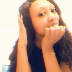 Meet your Posher, Trinaa